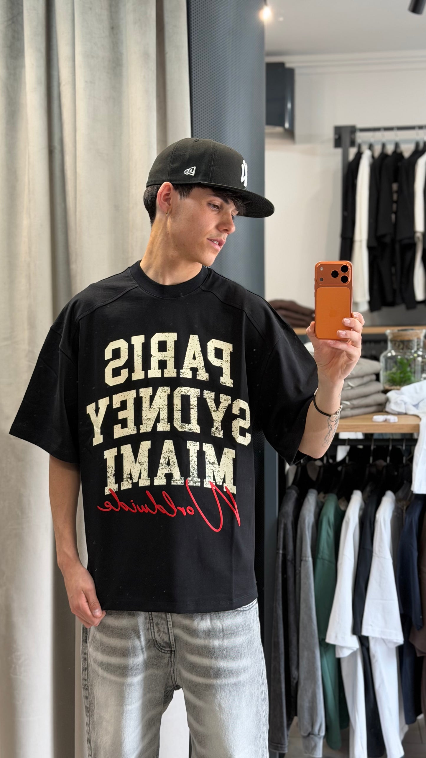T-SHIRT WORLDWIDE TOUR