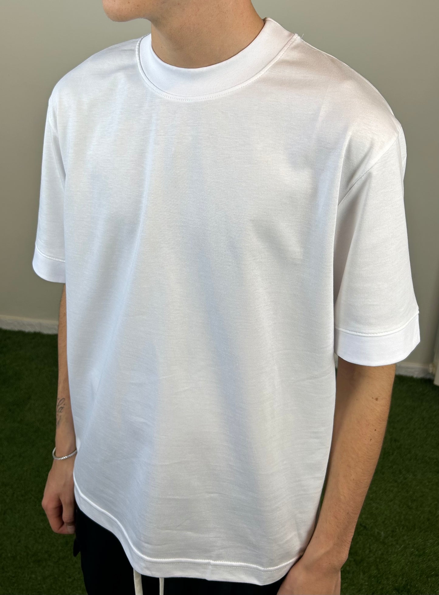 T-SHIRT MANICA BIANCA