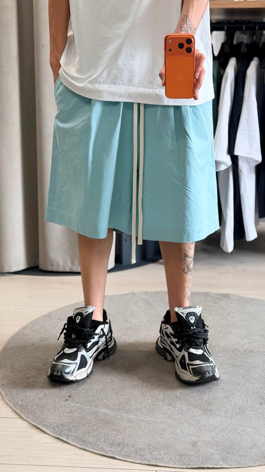 BERMUDA OVER TIFFANY