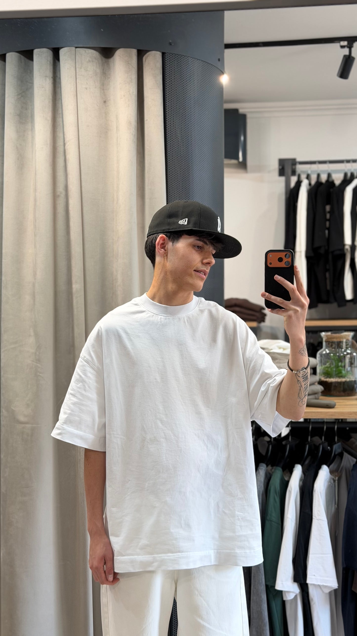 T-SHIRT VIP OVERSIZE BIANCA