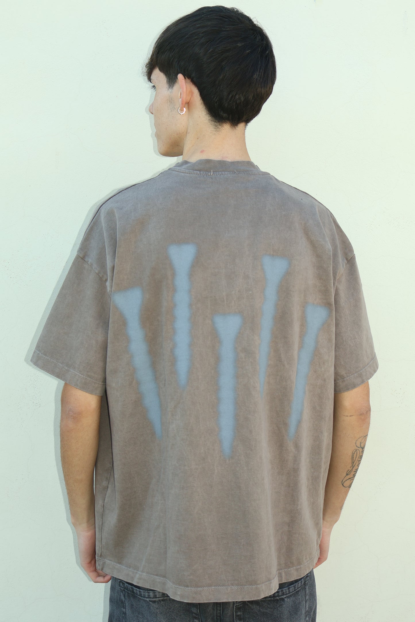 T-SHIRT "IRON NAILS"