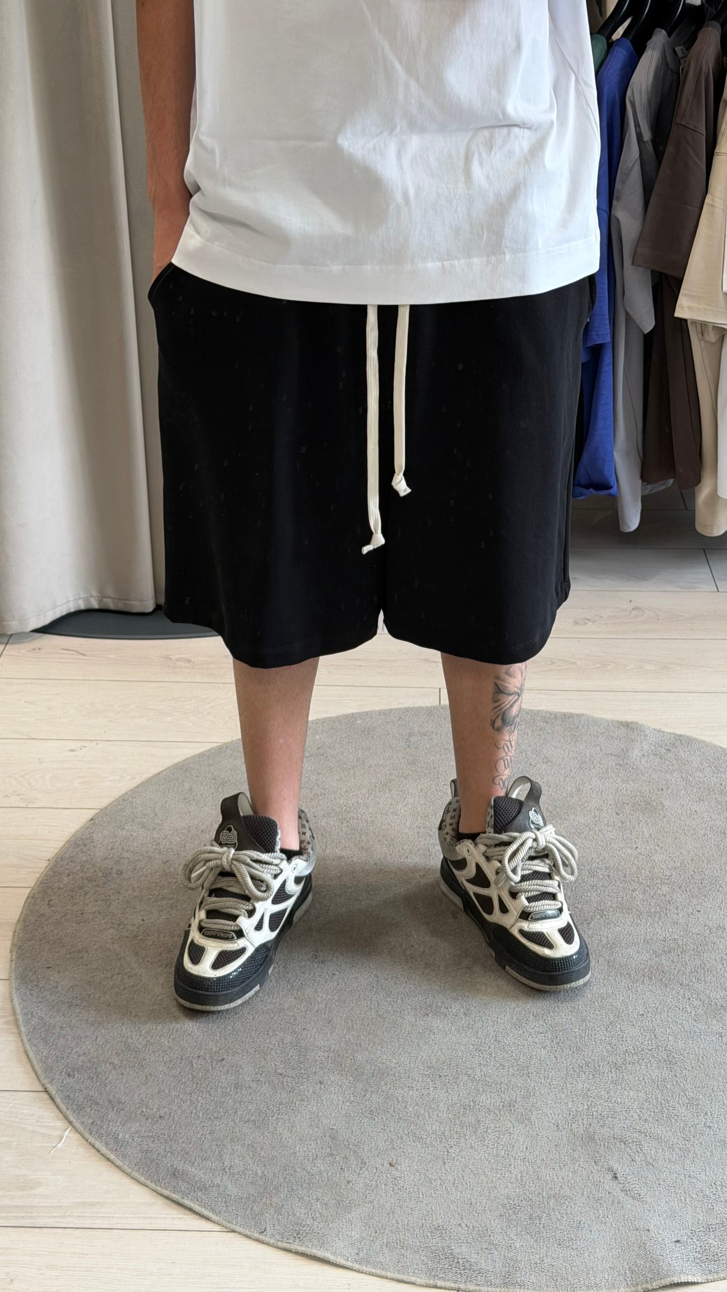 BERMUDA BLACK GARZATO OVER