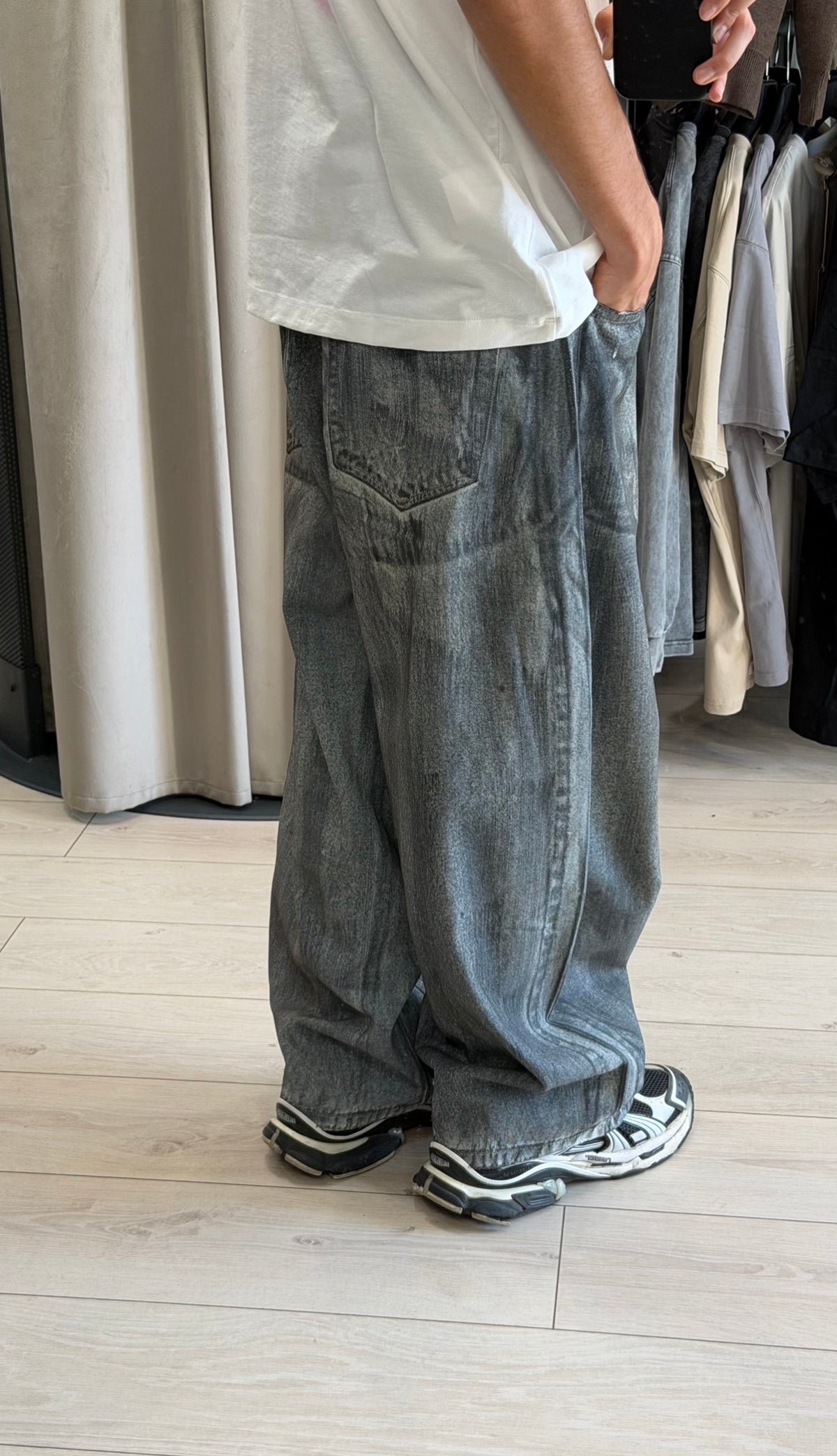 JEANS BARREL FIT SHIMMER